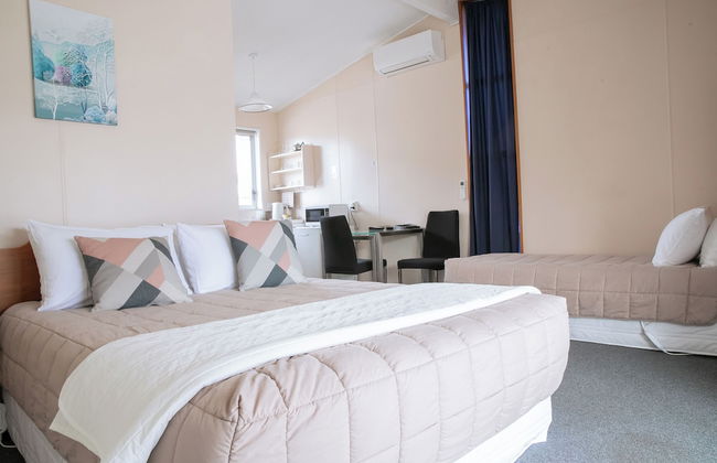 Tuki Tuki Motel - Photo 21