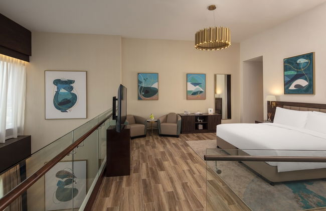 Avani+ Palm View Dubai Hotel & Suites - Photo 9