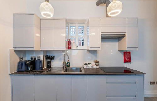 Warstone Suite-Luxury 2-Bedroom Flat, Parking, WiFi, Netflix, Central Location - Foto 35