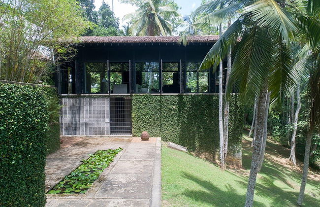 Historically Important Architecturally Stunning Hilltop Villa - Photo 21