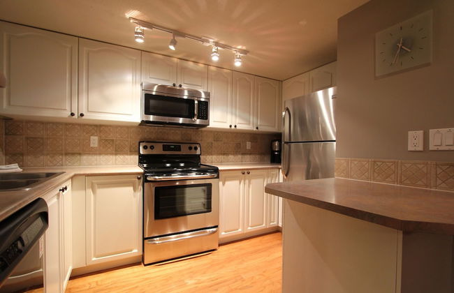 Sunpath Condos by Whistler Retreats - Photo 12