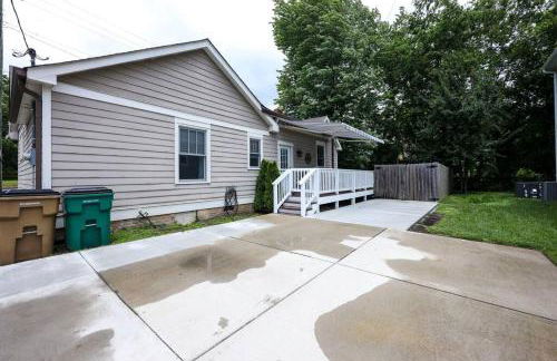 Charming Nashville Bungalow - Foto 12