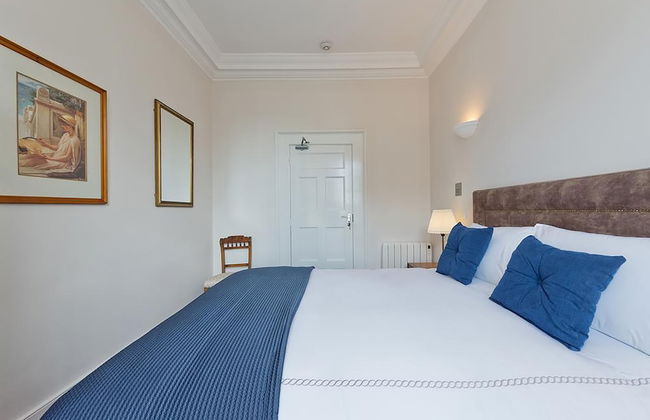 Henrietta Suites City Centre - Photo 6