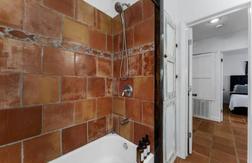 Grotto Pool House, 3 bed, 2 bath, IMG 3 miles, AMI - Foto 18