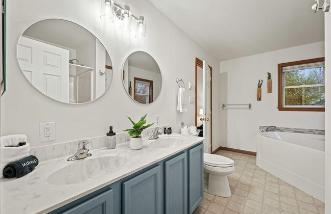 Mews Mountain House by Avantstay Walk to Beach Hot Tub Game Room - Foto 31