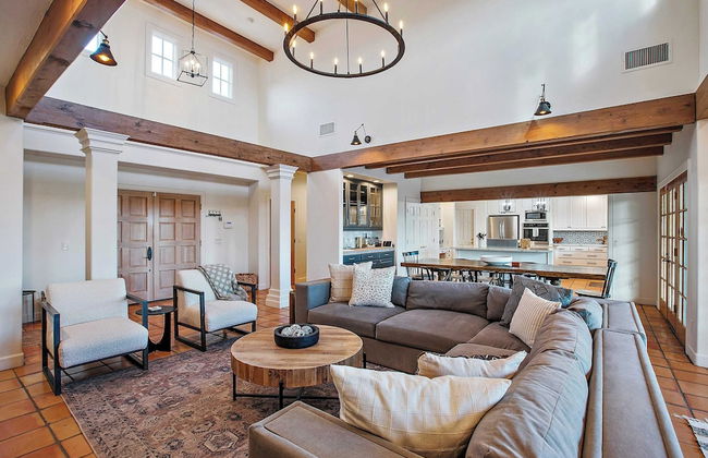 Wellsona Vineyard Retreat + Pool, Hot Tub, Views Main Home + Guest Home - Foto 5