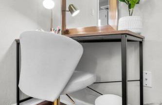 The Hideaway on Hazel- Luxury Smart Home w Hot Tub - Foto 30