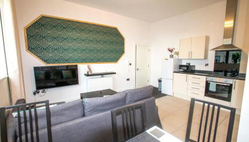 Ideal for groups - Lovely 2 Bedroom Apartment - Free Parking, Transit links, Close to Stadiums - Foto 5