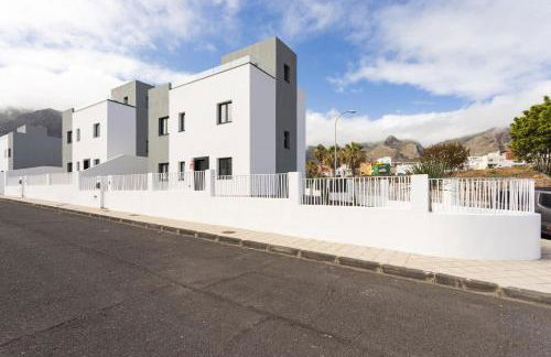 Villa de 4 dormitorios, moderna y nueva, con aire acondicionado, cerca del mar y playa - Casa Maravilla - Foto 20