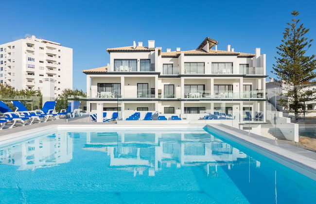 Correeira Luxury Residence T2 F - Albufeira, Pools, Wifi, Bbq, Beach - Photo 1
