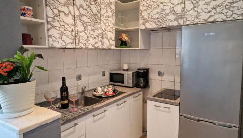 Apartment Ana Lozica with terrace - Foto 4, minibar