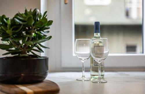 Design and Silence - Wide renovated apartment 2 stops form centrale - Foto 18