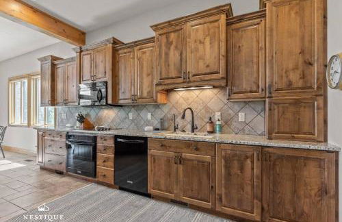 Private Weber Tributary Access Family Retreat in Morgan Hosted by Nestique - Foto 2