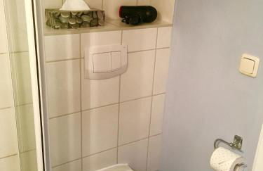 Kleines Haus am Hafen - ruhig und grün am Ortsrand - Foto 14