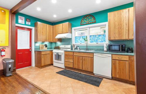 8BR 3BA Classic by Tropicana, Boardwalk, Beach - Foto 64