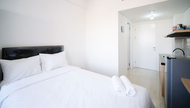 Comfy And New Studio At Citraland Vittorio Apartment - Foto 4, Habitación