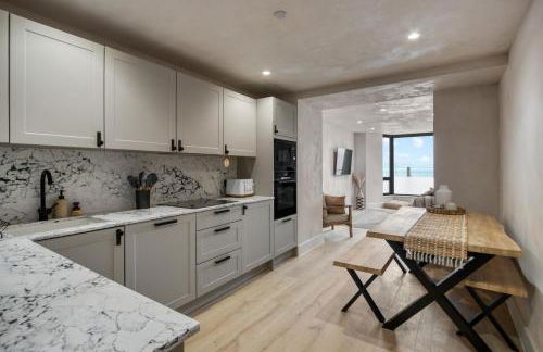 Sea View Apartment overlooking Mumbles Bay - Foto 4