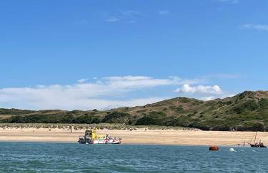 Sunny Corner, Padstow. Spacious 3 bedrooms, 2.5 bathrooms, parking, garden. - Foto 18