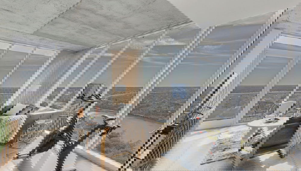 High Rise Luxury Condo With Lake & City Views - Foto 1, Imagem principal