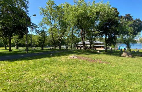 Oasis in New Jersey - 2BR NYC Access - Foto 45