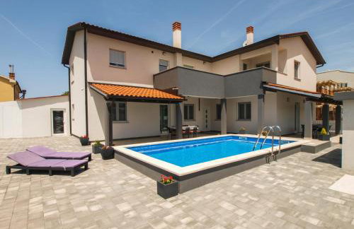 4 Stars Apartments-Pikula - Foto 1