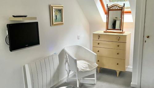 The Coach House - Photo 2