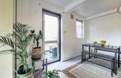 Stunning Riverside 1-bed Apartment in North London - Foto 9