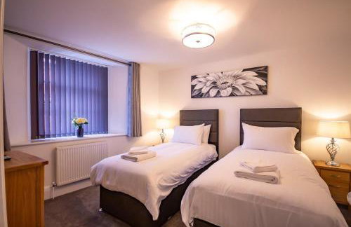 Luxury 4 bedroom ground floor apartment - Foto 12