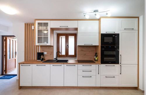 Holiday Home with jacuzzi - by TA Leut Agency - Foto 16