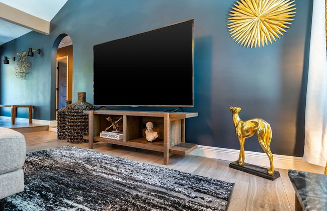 Sinatra Fun 5BD Home Huge Pool Game Room - Foto 17