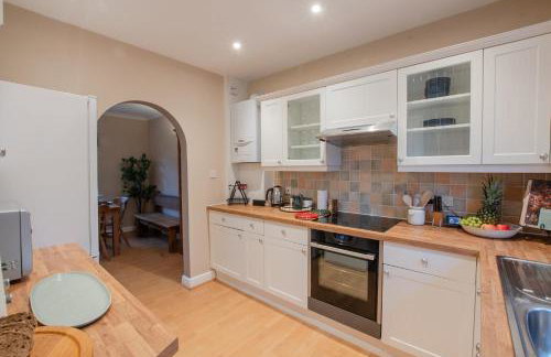 Hazel House - Cosy 2 bedroom house with parking near to Oxford - Foto 13