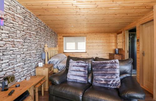 Blackbrae Cabin - Photo 7