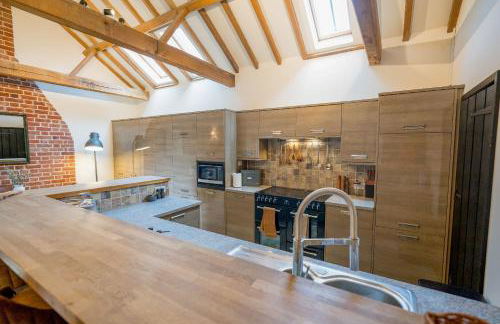 An elegant countryside hideaway with four indulgent ensuite bedrooms - Foto 15