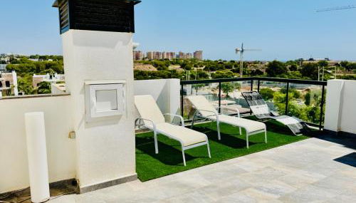 Atico Apartment BALI cerca del mar, piscina y parking - Foto 5