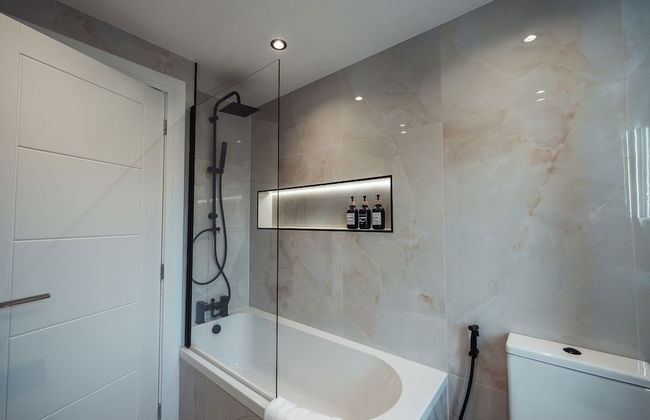 Exquisite 6 Bedroom Luxury Home - Foto 30