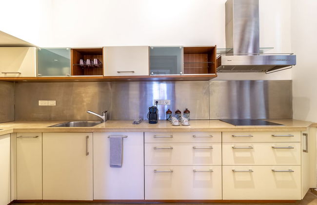 Art apartment in Mamila - Photo 14