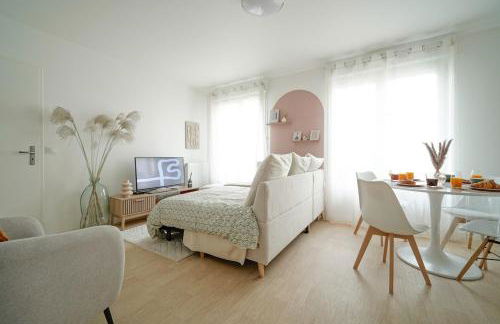 Parking private free - Family cocoon - Quiet - 7 min Tram T5 - Foto 9