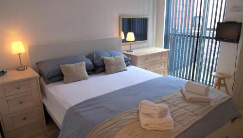 Stay Deansgate Apartments for 14 nights plus - Foto 5