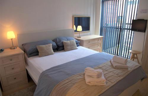 Stay Deansgate Apartments for 14 nights plus - Foto 5