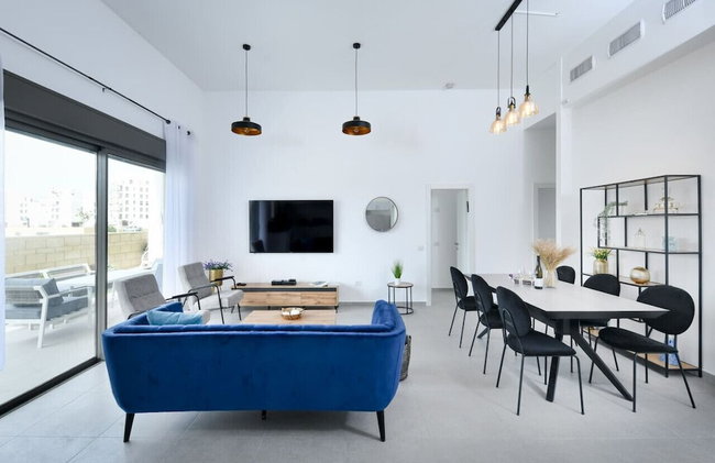 Stylish Coastal Oasis by Sea N' Rent - Foto 8