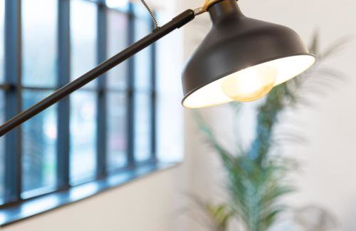 Spacious Loft Apartment - Smart TV - WiFi - On Street Parking 1NT - Foto 25