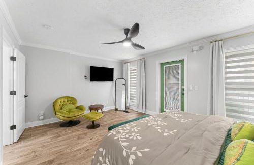 PCB Sleeps 22! 2 Homes, 2 Pools, 2 Mini Golf - Foto 58