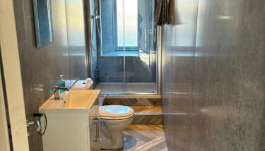 2 bedroom first floor flat- Bonnie Stays - Foto 5