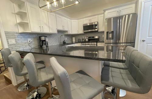 Arctic House- Walk to the Casinos, Outlets & More! - Foto 3