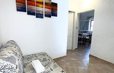 Mirto Beachside Apartment - 2BR - Wi-Fi - AC - 100m from the Beach - BBQ - Parking - Foto 6