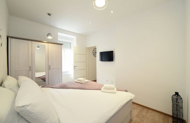 Lumi Primorska - Bright & Peaceful Courtyard Apartment - Foto 11