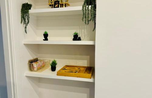 Jungle House Columbus Sleep 12 Downtown Ohio Free Parking - Near Convention Center & Nationwide Arena - 4BR Short North Luxury Home - Over 5,800 Five Star Stays - Foto 31