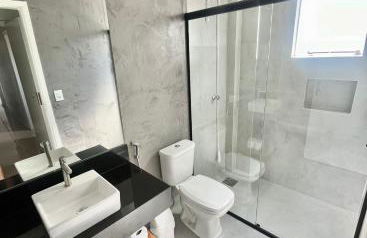 Apartamentos até 6 pessoas - 3 quartos com suíte e garagem, completo - Photo 23