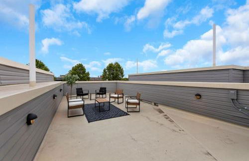 Bi-Level 2BR w Rooftop - Sleeps 12 - 10 min to DT - Foto 23