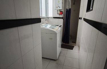 5 adultos, 2 quartos, Apartamento espaçoso em Copacabana, 5 minutos da Praia, metrô na Porta e garagem - Foto 27